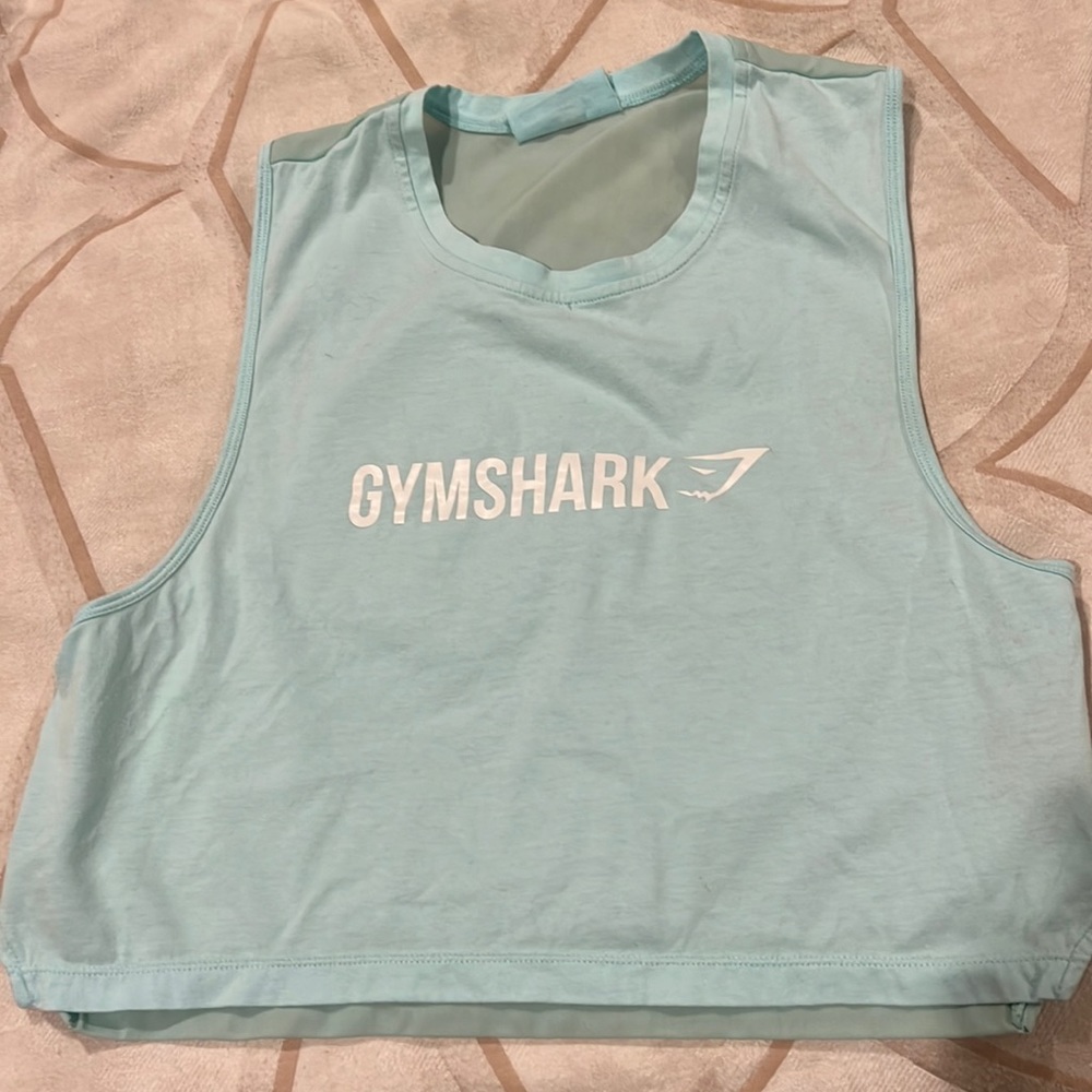 Gymshark cropped shirt